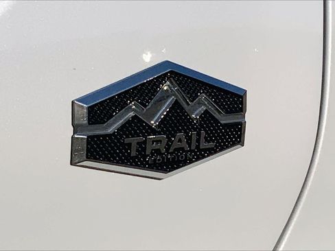 Used 2026 Mitsubishi Outlander AWD image 10