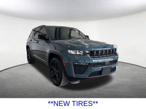 Used 2026 Jeep Grand Cherokee Limited w/ Limited Altitude Package AWD/4WD image 7