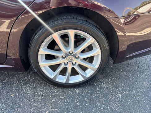 Used 2013 Toyota Avalon Limited FWD image 9