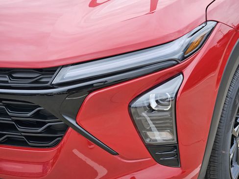 New 2026 Chevrolet Trax LT FWD image 11
