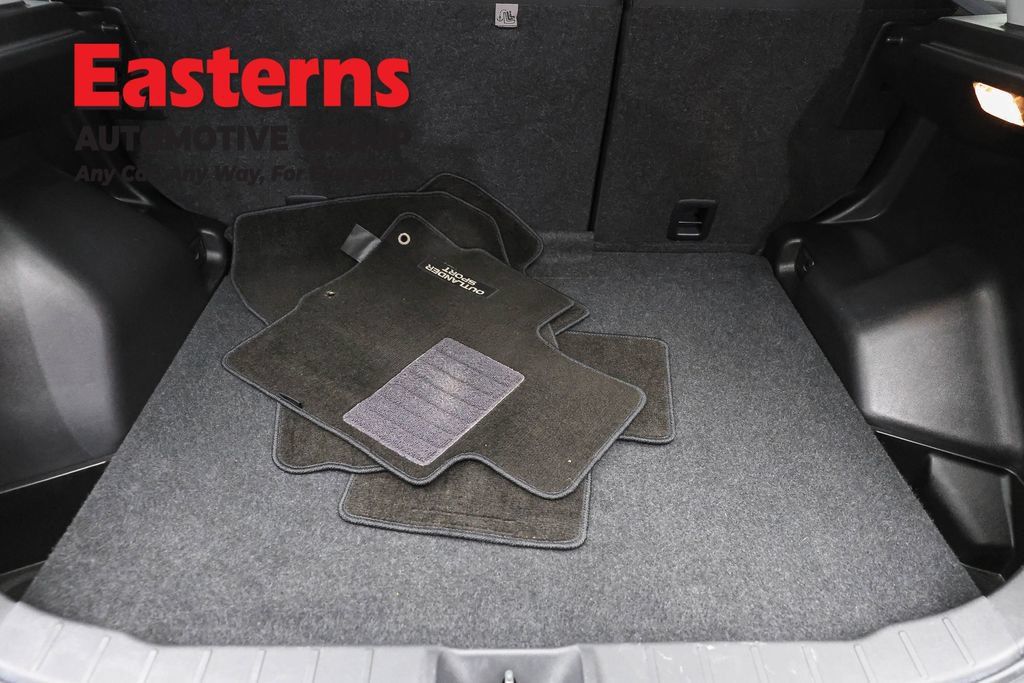 Used 2021 Mitsubishi Outlander Sport ES FWD image 11