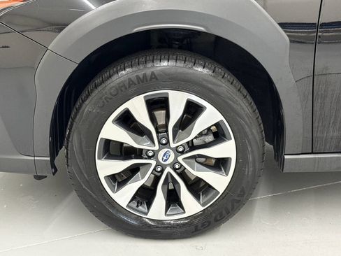 Certified 2023 Subaru Outback Touring AWD/4WD image 9
