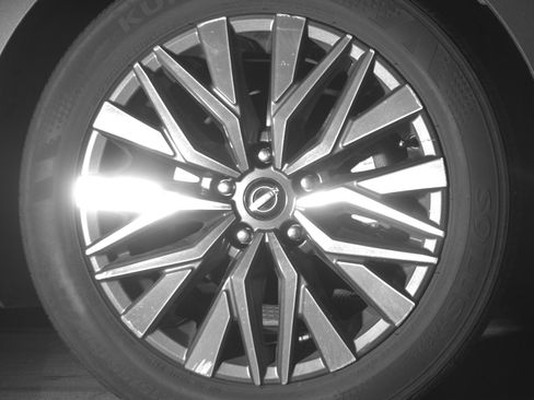 Used 2025 Nissan Altima 2.5 SV image 13