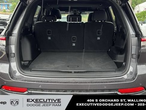 Used 2023 Jeep Grand Cherokee Altitude AWD/4WD image 26
