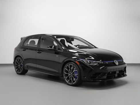 Used 2026 Volkswagen Golf AWD/4WD image 1