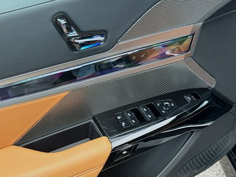 New 2026 BMW 740i w/ Premium Package RWD image 23