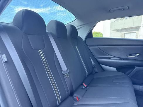 Used 2024 Hyundai Elantra SEL FWD image 26
