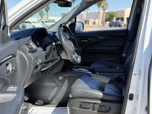 Used 2020 Honda Pilot Touring image 23