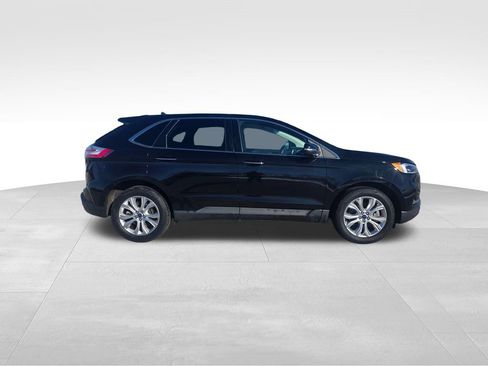 Used 2022 Ford Edge Titanium w/ Equipment Group 301A AWD/4WD image 11