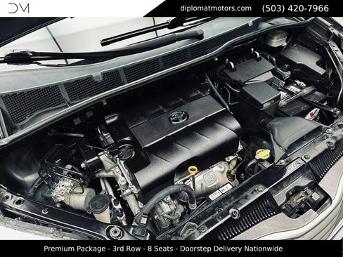 Used 2011 Toyota Sienna XLE w/ Premium Pkg FWD image 52