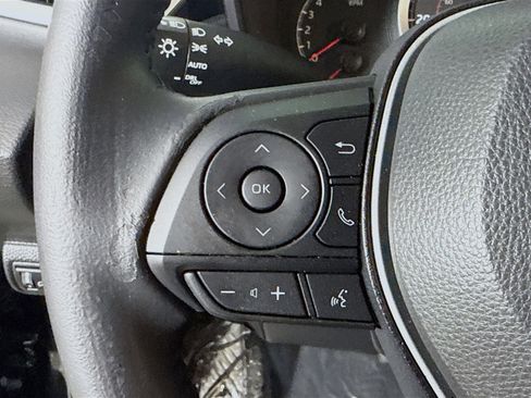 Used 2020 Toyota Corolla SE image 14