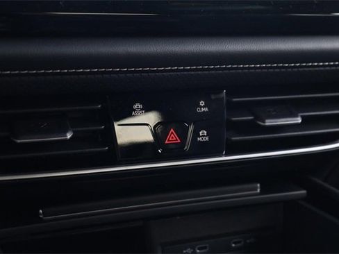 New 2026 Volkswagen Atlas SE image 15