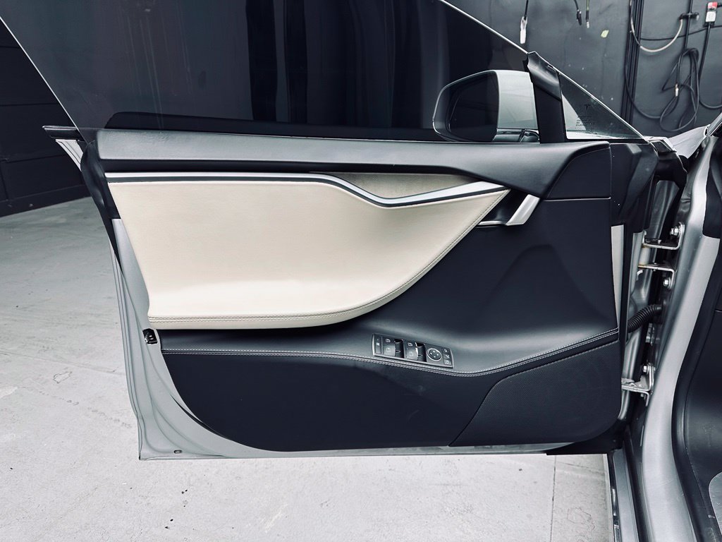 Used 2018 Tesla Model S 100D AWD/4WD image 26