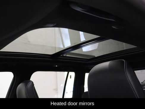 Used 2023 Jeep Grand Cherokee Overland image 11