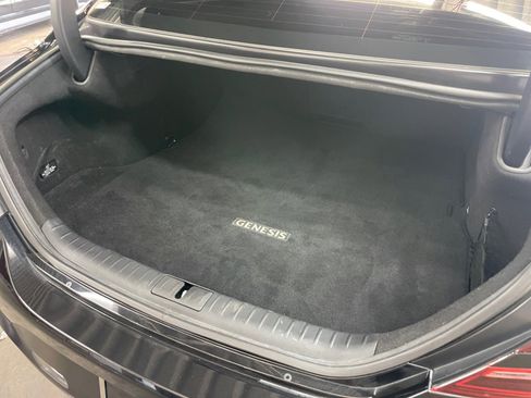 Used 2023 Genesis G70 2.0T w/ Sport Prestige Package image 29