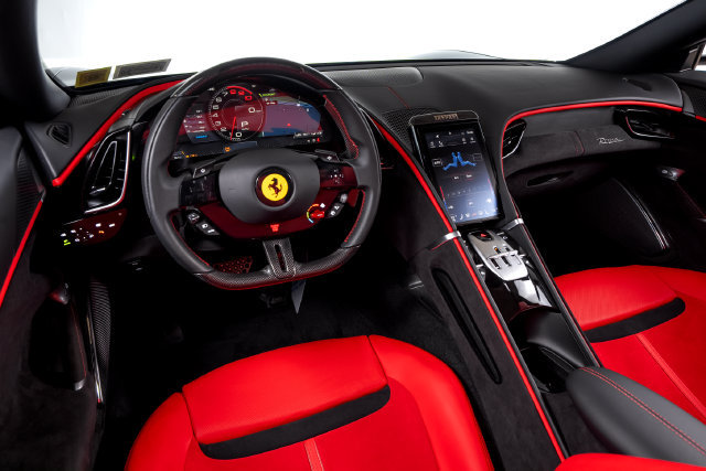 Certified 2025 Ferrari Roma Spider RWD image 5