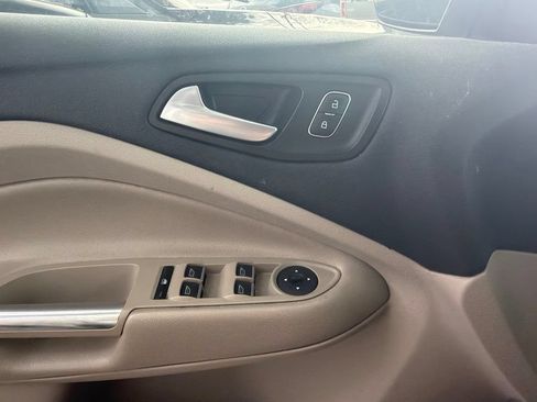 Used 2019 Ford Escape SE AWD/4WD image 15