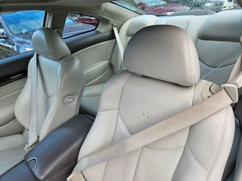 Used 2011 INFINITI G37 Journey w/ Premium Pkg image 20