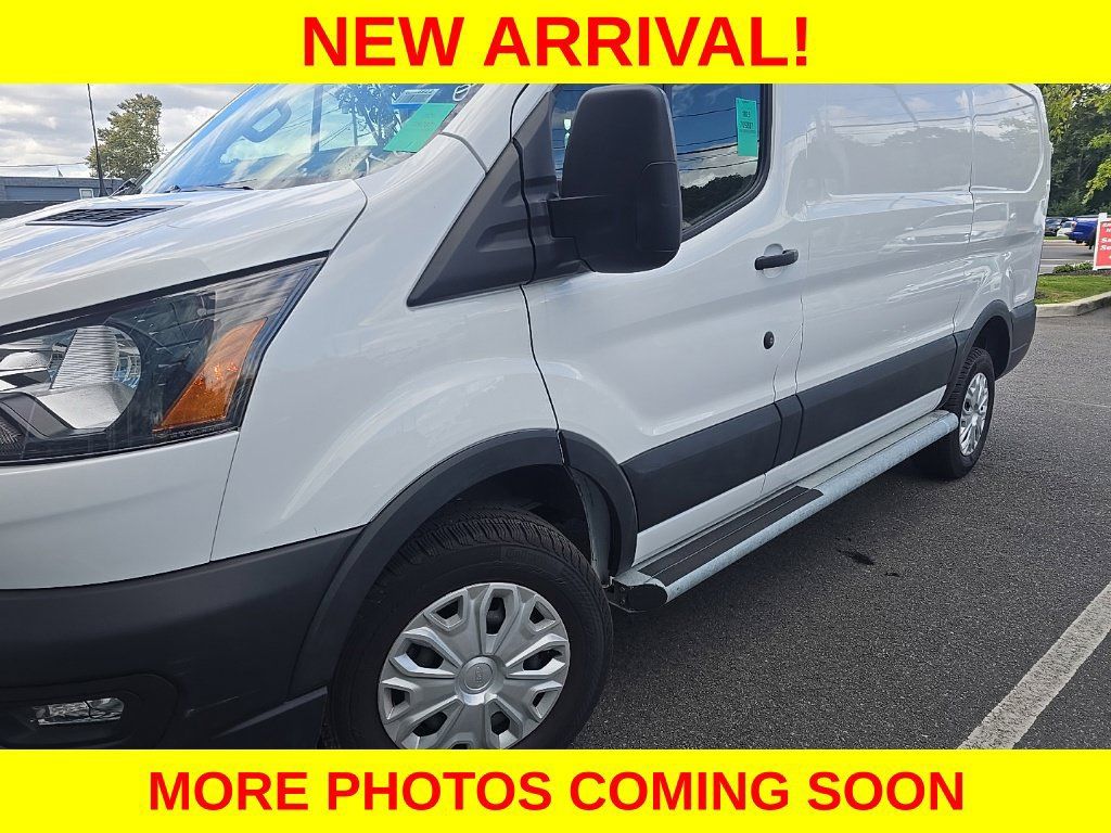 Used 2025 Ford Transit 250 Low Roof w/ Exterior Upgrade Package RWD image 2