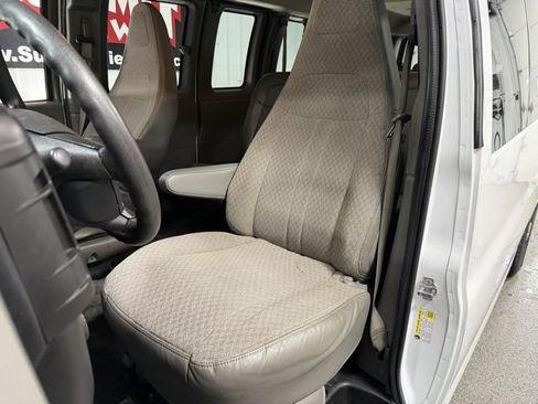 Used 2016 Chevrolet Express 3500 LT w/ LT Preferred Equipment Group image 16