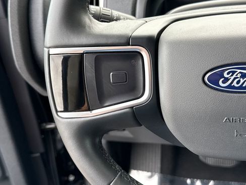 Used 2025 Ford Expedition Max Active image 15