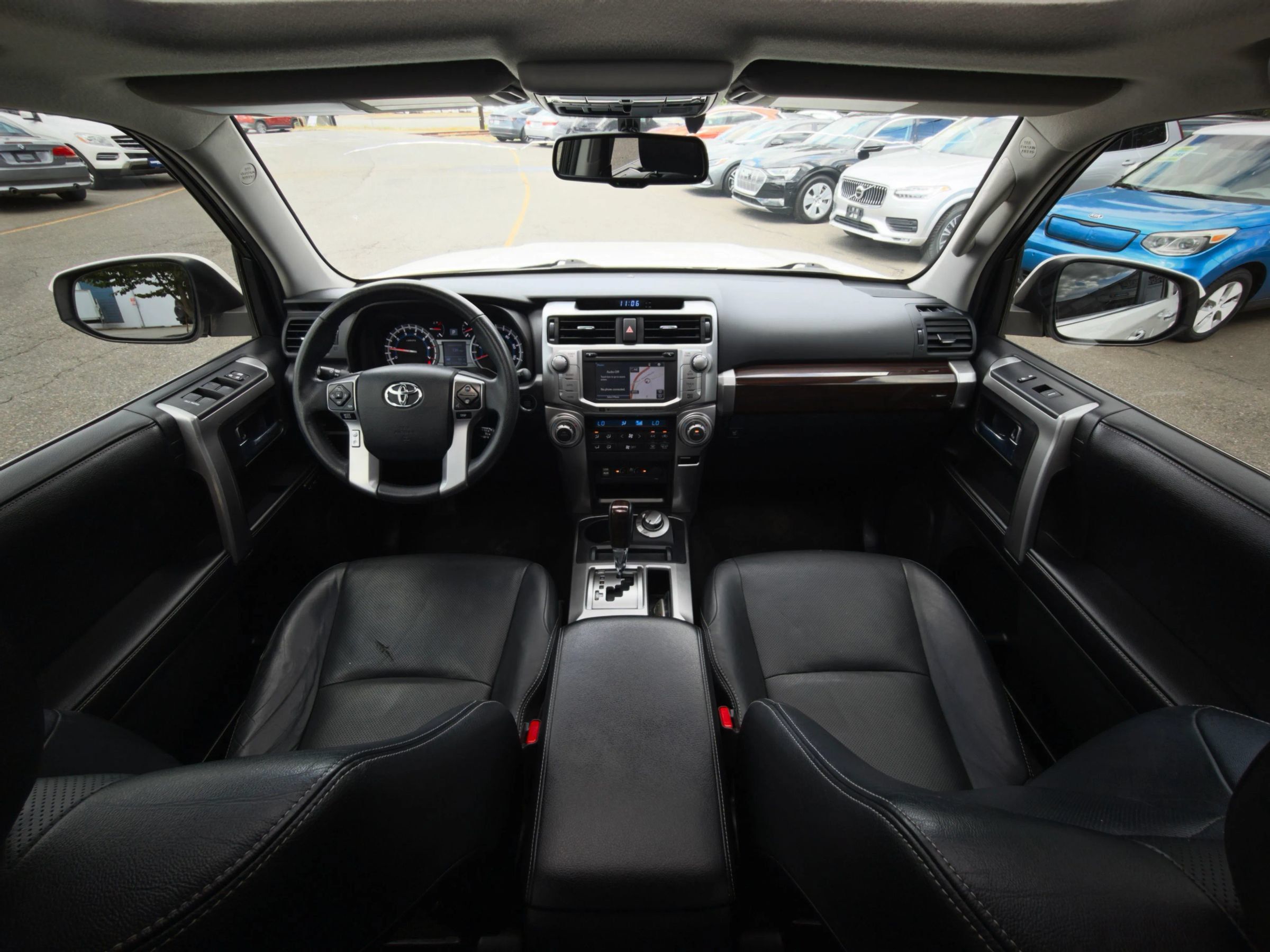 Used 2017 Toyota 4Runner Limited AWD/4WD image 38