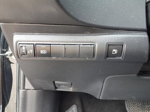 Used 2024 Toyota Corolla LE FWD image 20
