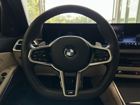Used 2025 BMW 330i Sedan w/ M Sport Package RWD image 74