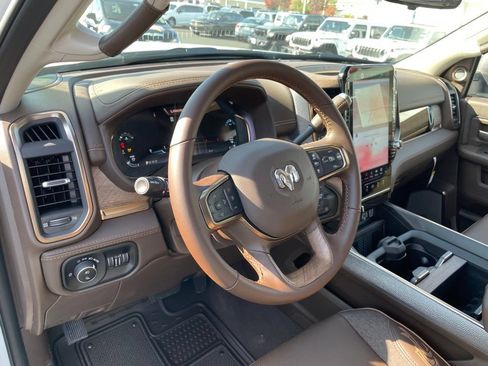 New 2026 RAM 2500 Limited AWD/4WD image 11