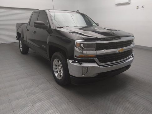 Used 2019 Chevrolet Silverado 1500 LT w/ Texas Edition RWD image 13