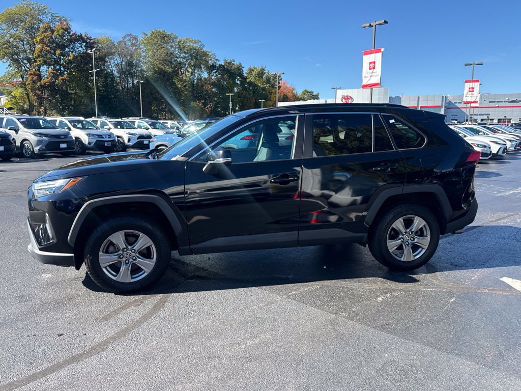 Certified 2022 Toyota RAV4 XLE w/ Convenience Package AWD/4WD image 3