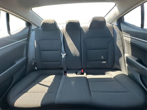 Used 2020 Hyundai Elantra Value Edition w/ Cargo Package (C1) FWD image 15