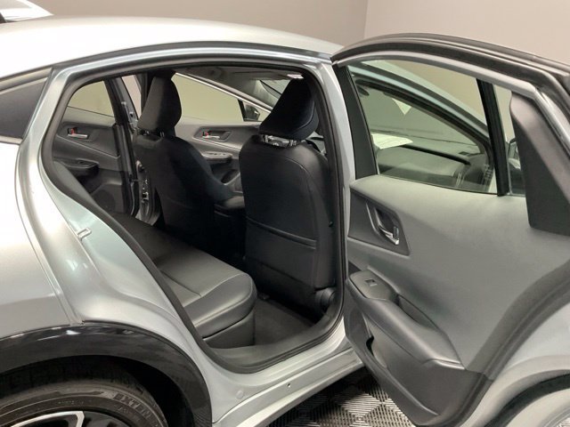 Used 2024 Toyota Prius XLE FWD image 25