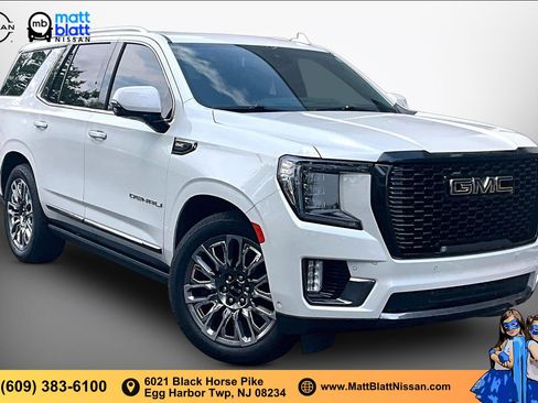 Used 2023 GMC Yukon Denali Ultimate AWD/4WD image 10