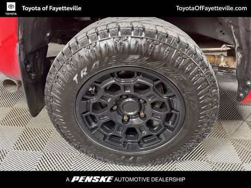 Used 2021 Toyota Tundra SR5 w/ SR5 Upgrade Package image 12