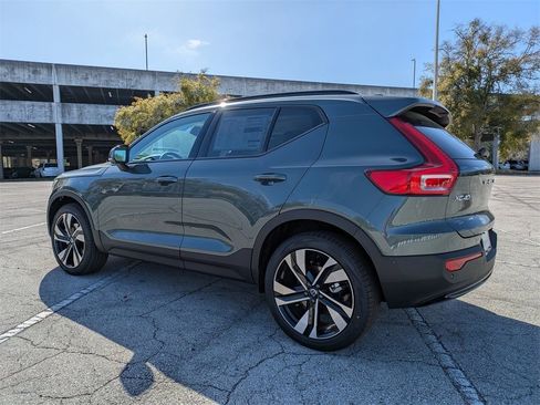 New 2026 Volvo XC40 B5 Plus w/ Protection Package Premier image 4