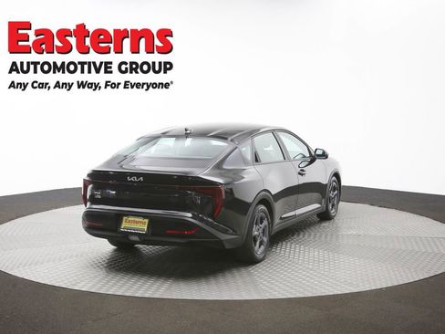 Used 2025 Kia K4 LXS image 39