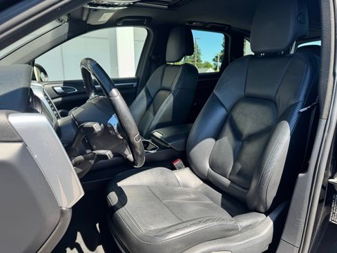 Used 2011 Porsche Cayenne AWD/4WD image 11