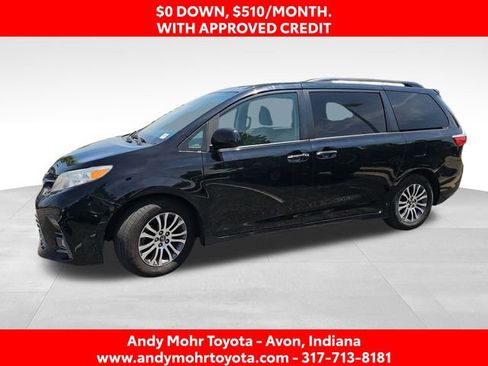 Used 2018 Toyota Sienna XLE FWD image 4