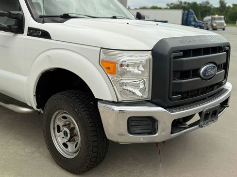 Used 2016 Ford F250 XL w/ Power Equipment Group AWD/4WD image 5