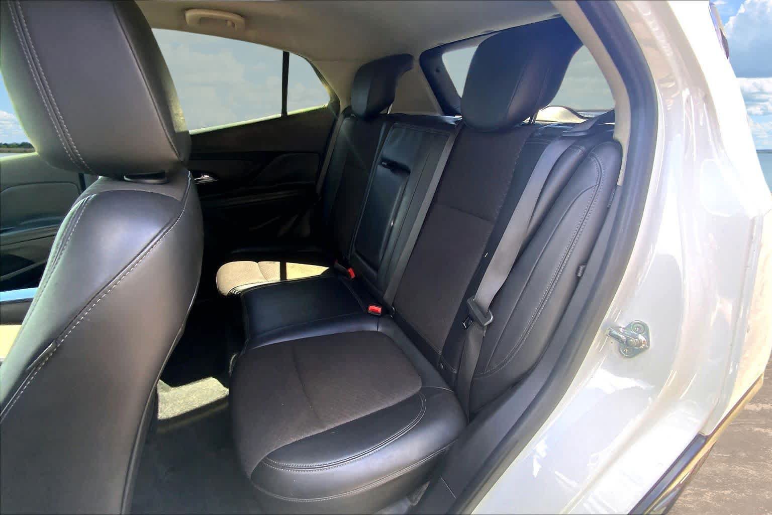 Used 2019 Buick Encore Preferred AWD/4WD image 29