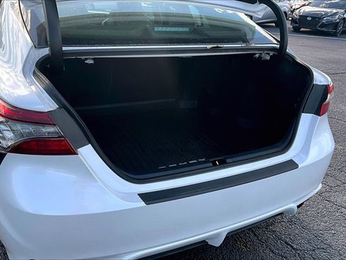 Used 2022 Toyota Camry XSE image 19