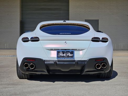 Used 2022 Ferrari Roma image 8
