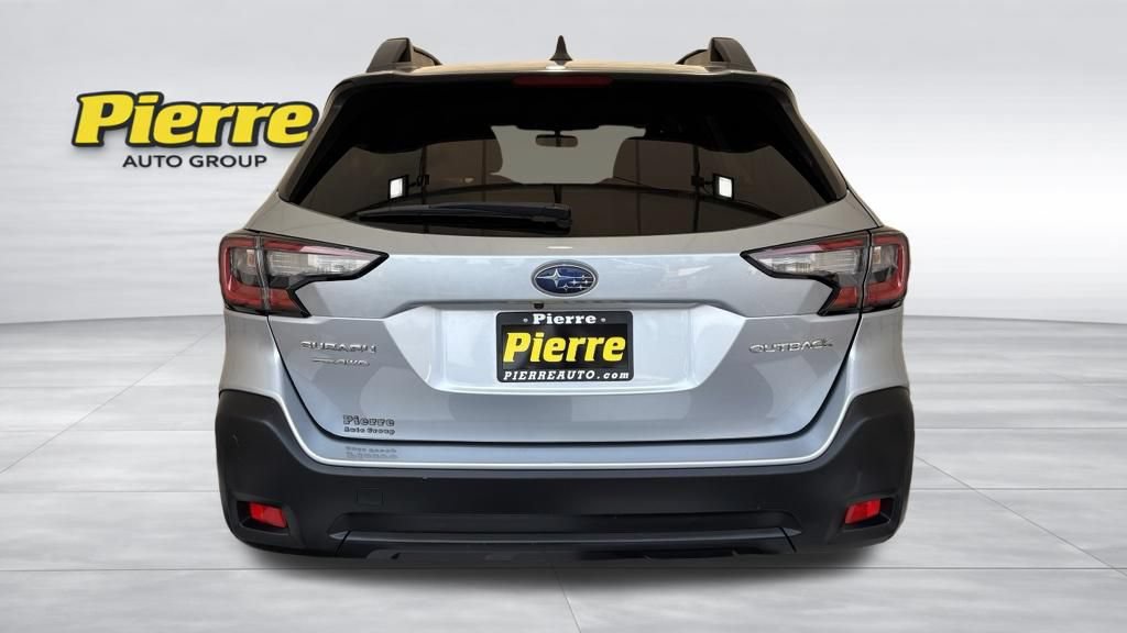 Used 2023 Subaru Outback Premium AWD/4WD image 3