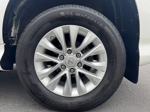 Used 2014 Lexus GX 460 w/ Premium Package AWD/4WD image 20