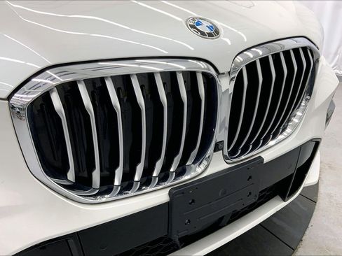 Certified 2023 BMW X5 xDrive40i w/ Executive Package image 31