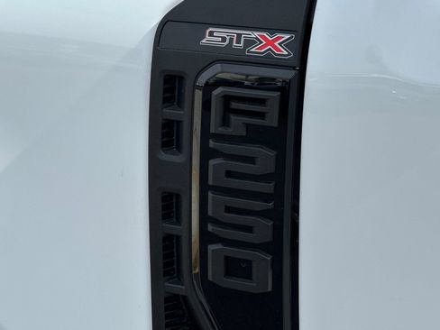 New 2026 Ford F250 XL w/ STX Appearance Package AWD/4WD image 24