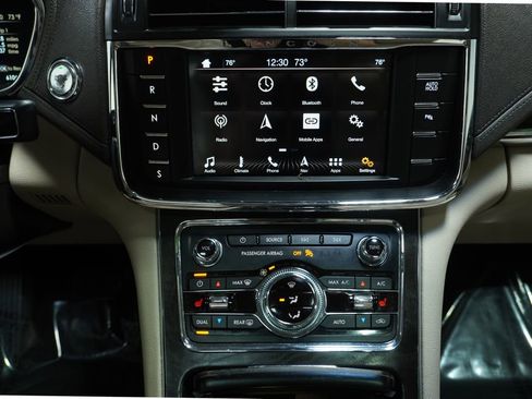 Used 2017 Lincoln Continental Select FWD image 19