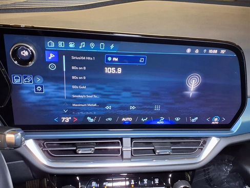 Used 2024 Chevrolet Equinox EV LT image 4