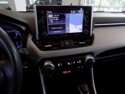 Used 2019 Toyota RAV4 Limited w/ Limited Grade Weather Package AWD/4WD image 15